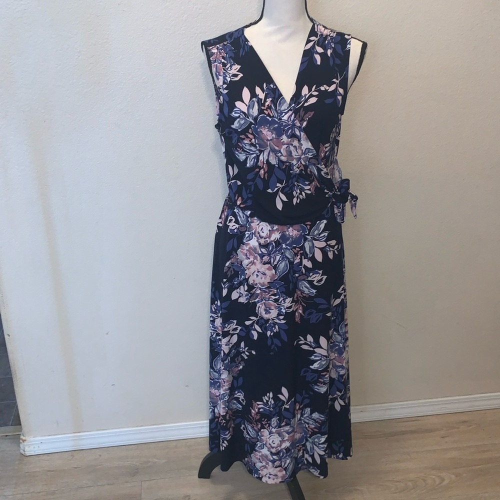 Connected Apparel sleeveless floral wrap dress
